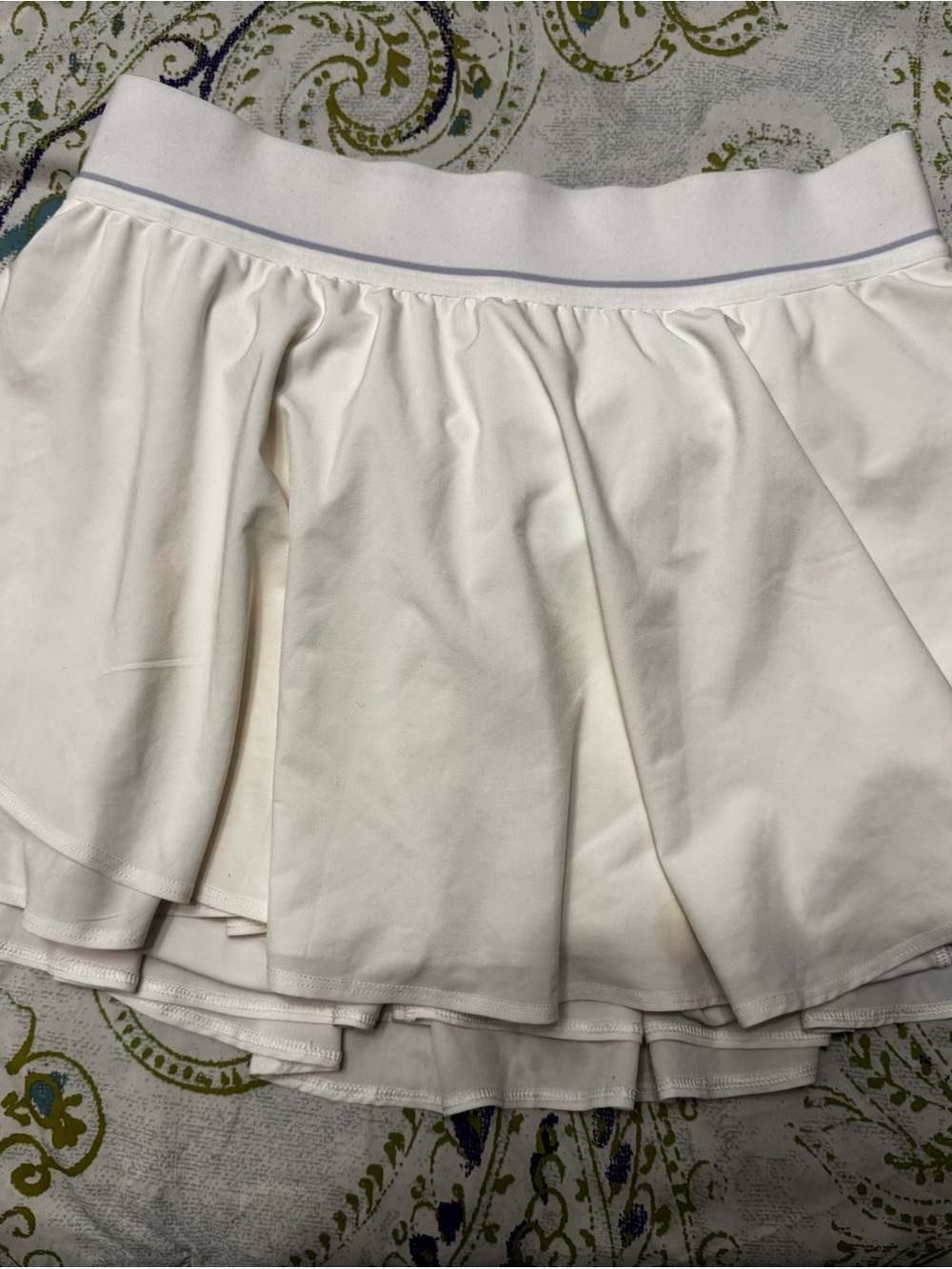 White Lululemon Women’s Tennis Skort